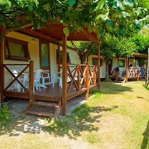 campeggio-pian-dei-boschi.hotelitalianriviera.com/